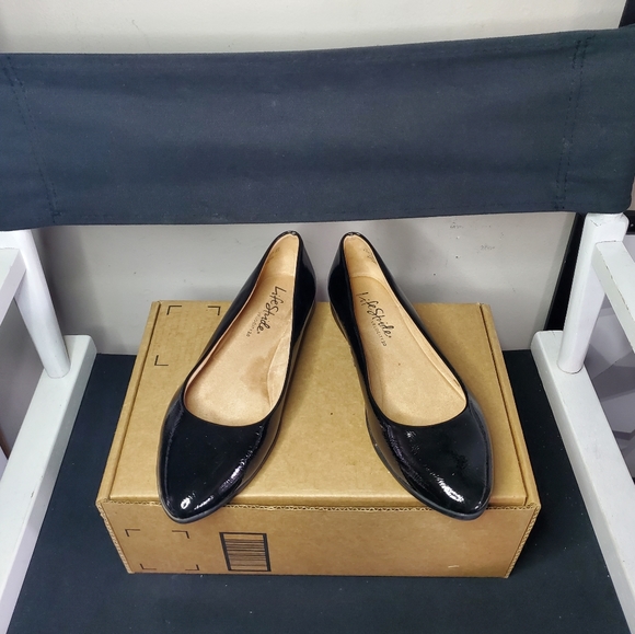 LIFE STRIDE Womens Amelia Loafer Flat Size 9.5W - Picture 3 of 9